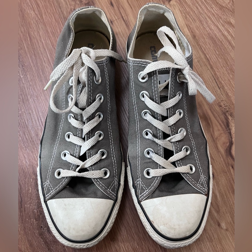 Converse Low Top Sneakers in Gray and Cream